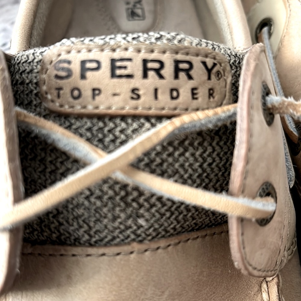 SPERRY Like New Women's 10W Angelfish Boat Shoe top Side - Picture 12 of 12